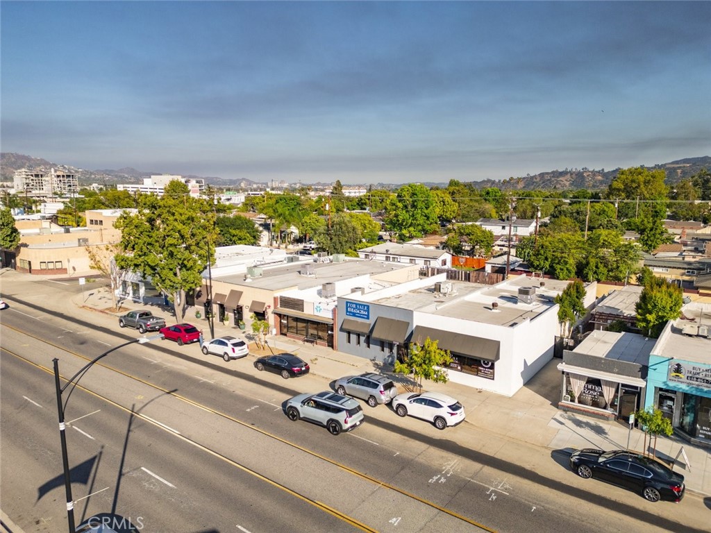 1114 W Magnolia Boulevard Property Photo 19
