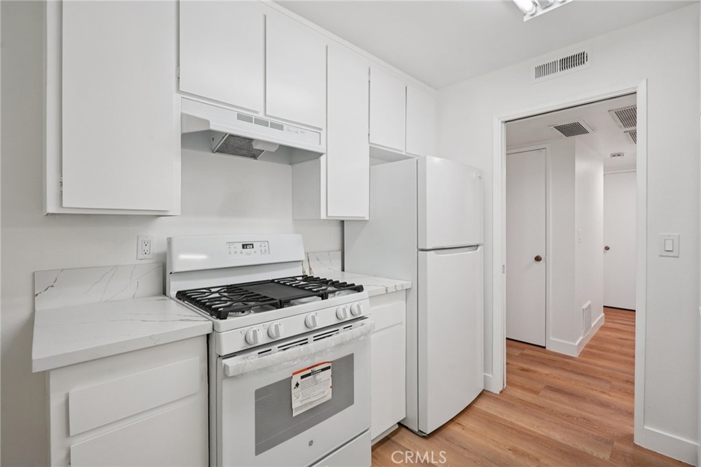 11813 Runnymede Street 27 Property Photo 5