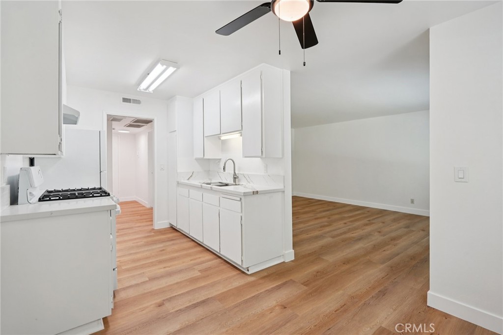 11813 Runnymede Street 27 Property Photo 11