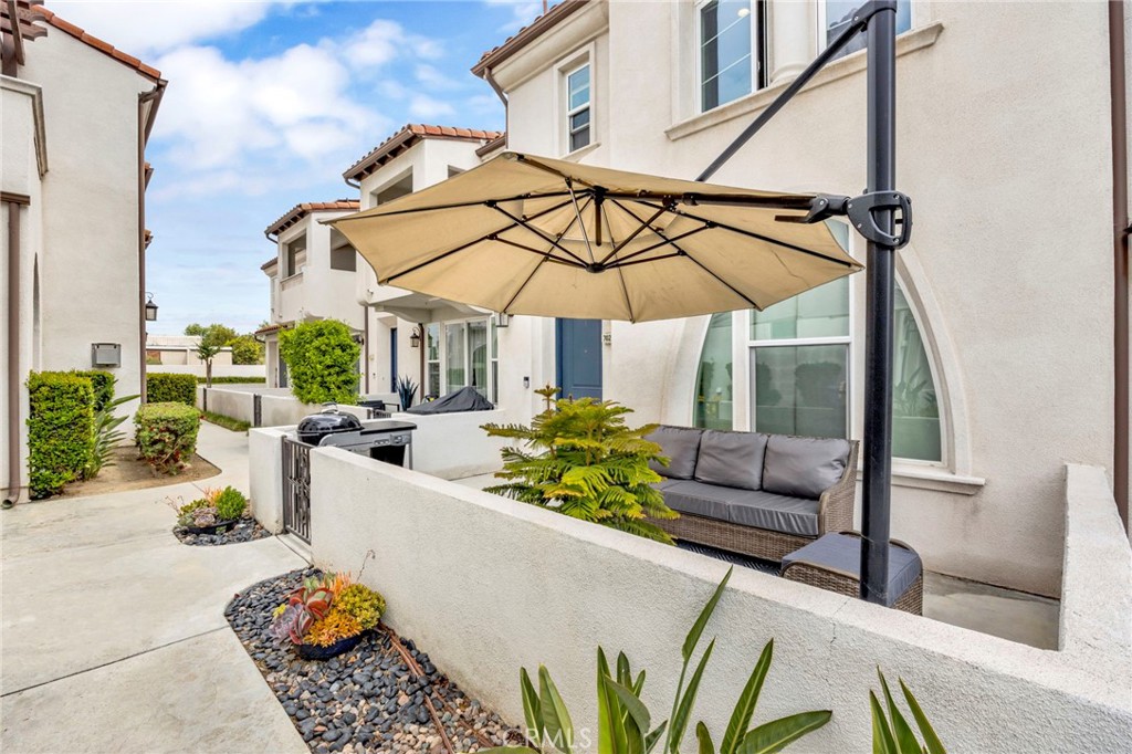 7021 Passons Boulevard Property Photo 1