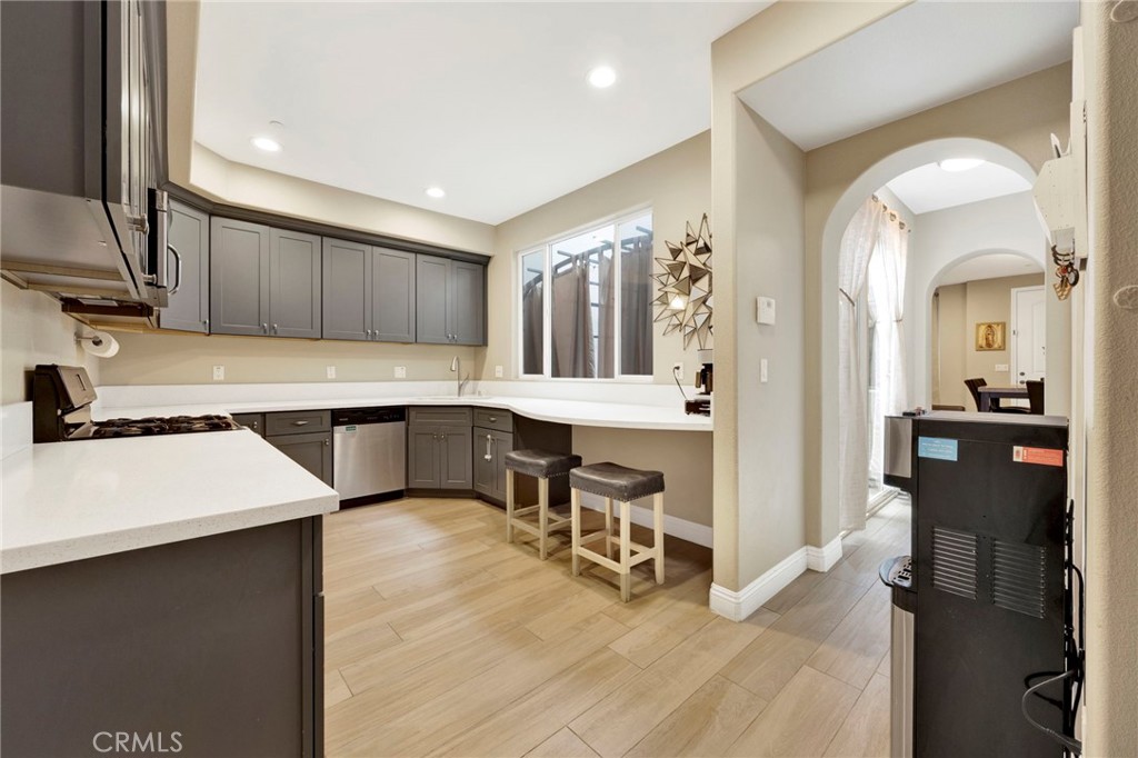 7021 Passons Boulevard Property Photo 11