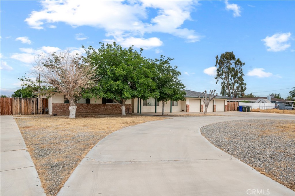 13755 Mohawk Rd Property Photo 3