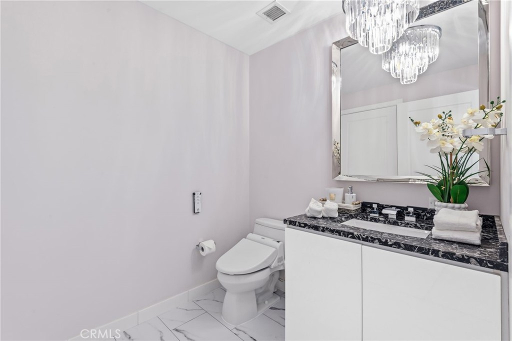 900 W Olympic Boulevard 30a Property Photo 19