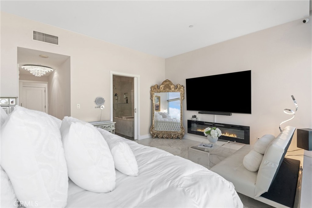 900 W Olympic Boulevard 30a Property Photo 29