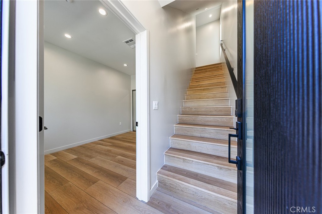 6094 La Prada Property Photo 3