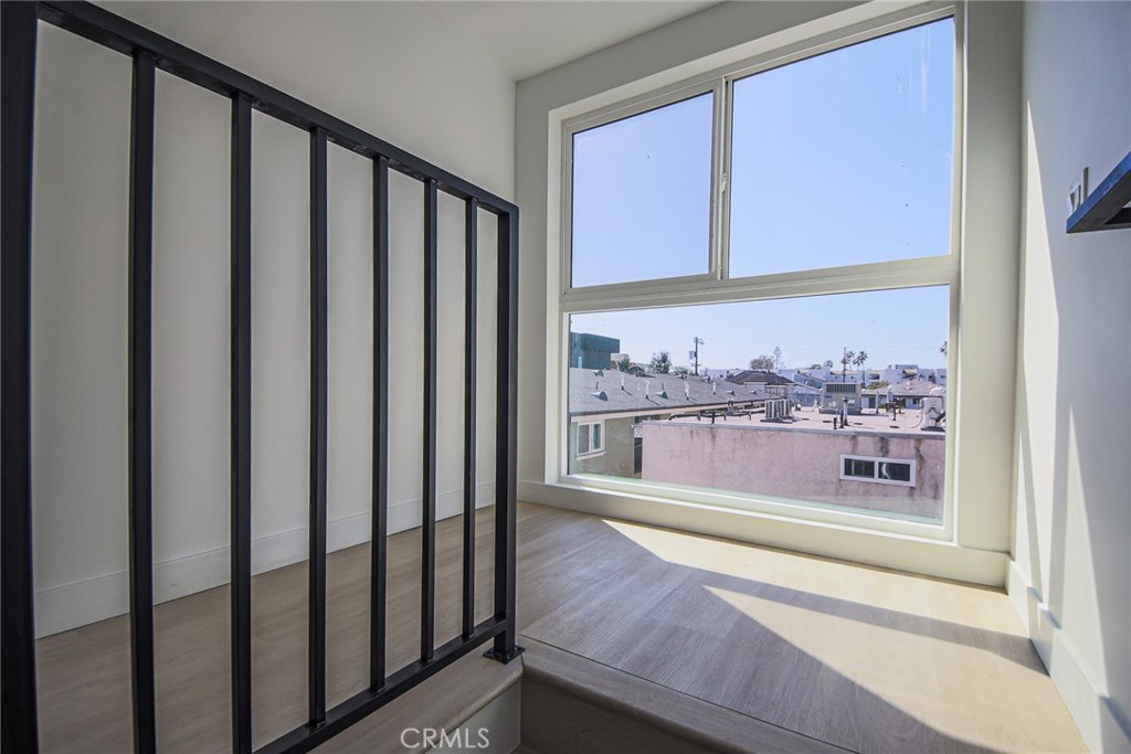 5265 Cartwright Avenue Unit #5263 1/2 Property Photo 37
