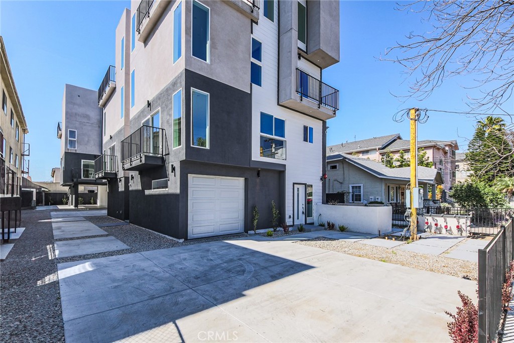 5265 Cartwright Avenue #5263 Property Photo 10