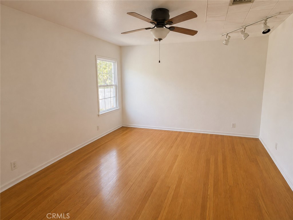 331 N Reese Property Photo 11
