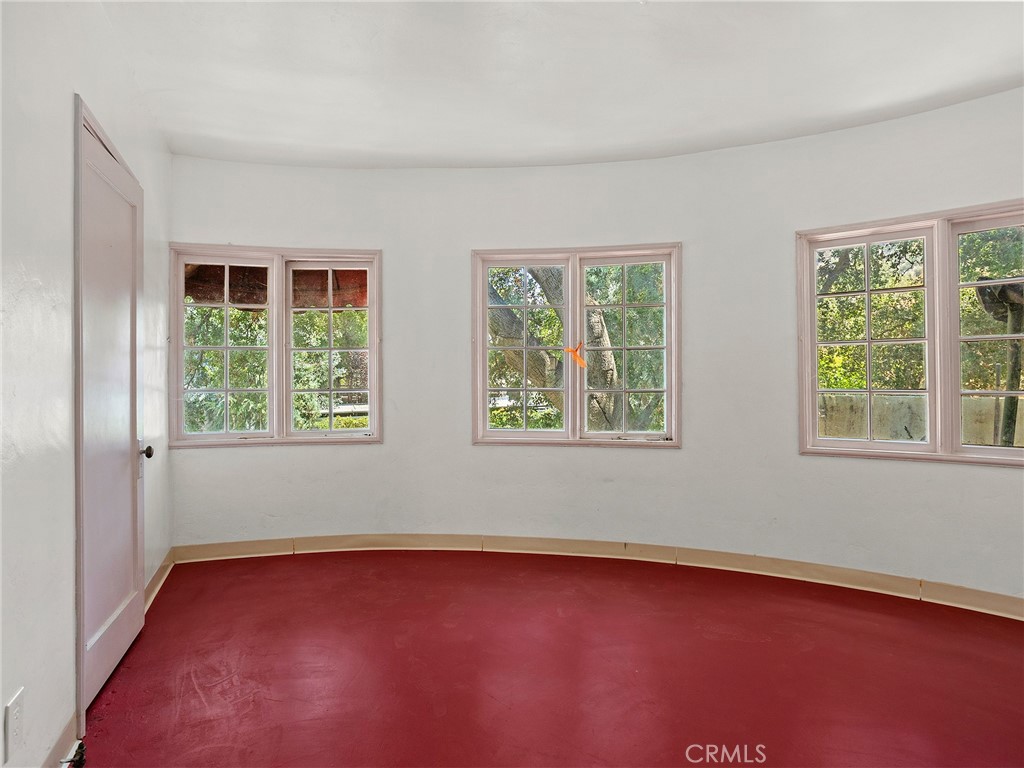 8618 La Tuna Canyon Road Property Photo 16