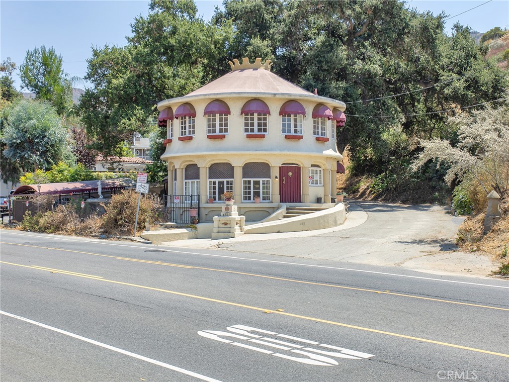 8618 La Tuna Canyon Road Property Photo 36