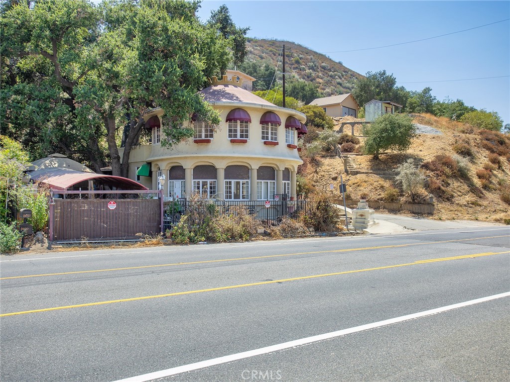 8618 La Tuna Canyon Road Property Photo 37