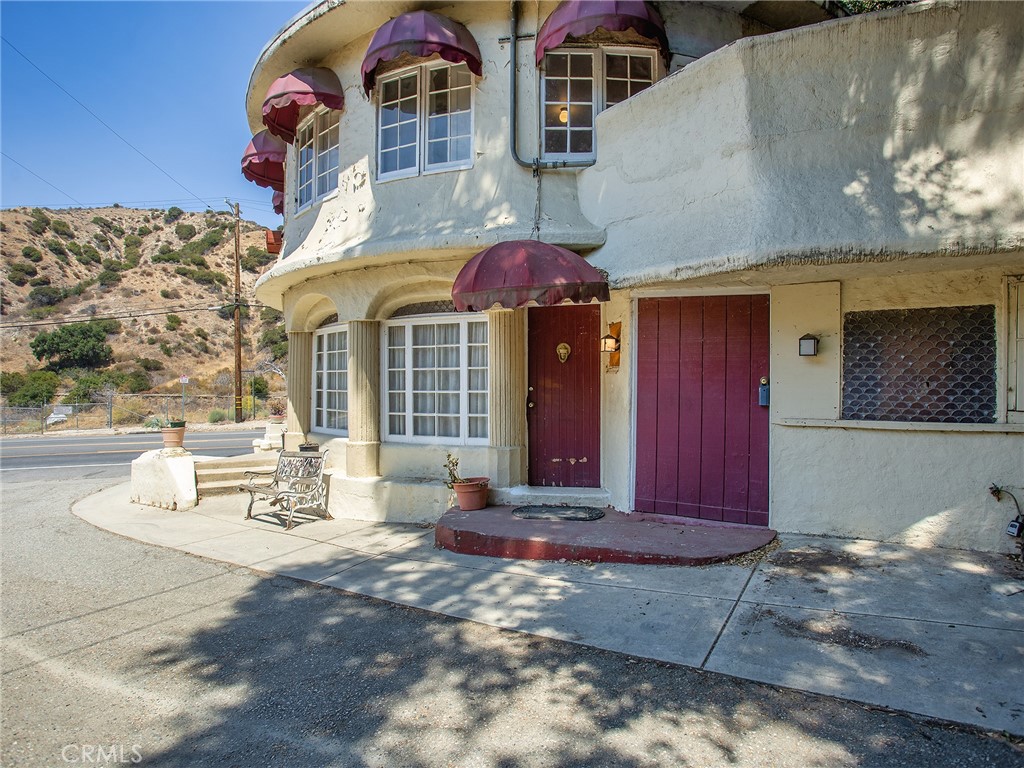 8618 La Tuna Canyon Road Property Photo 38