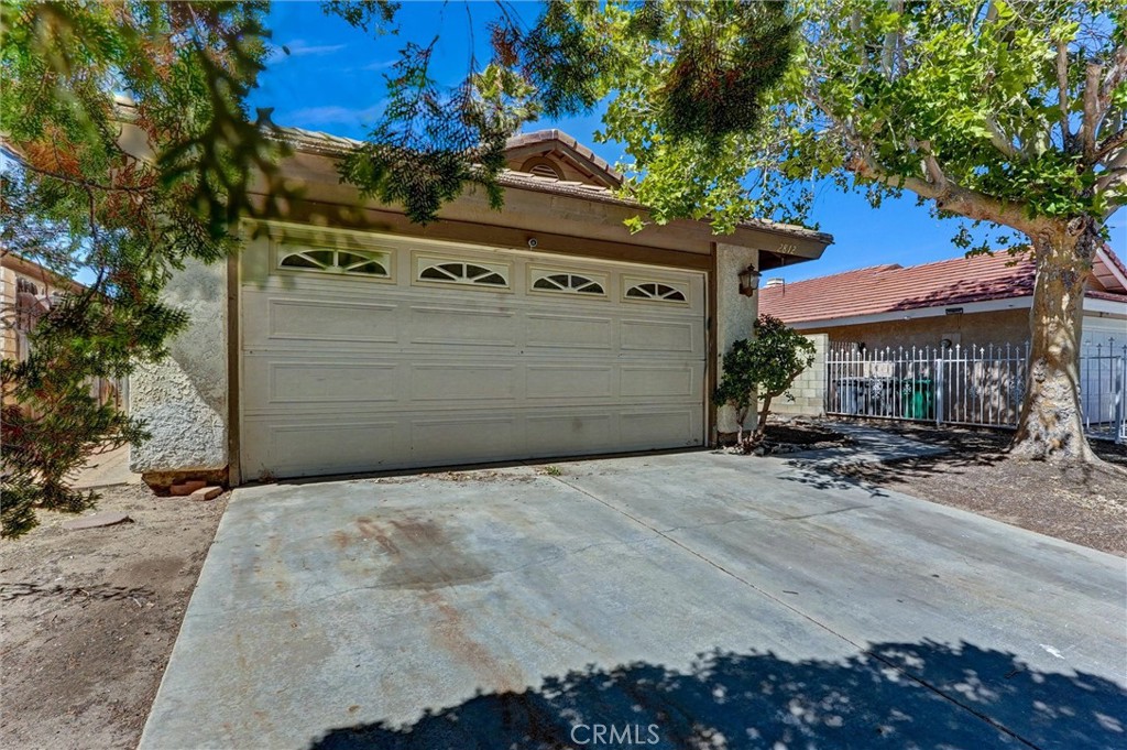 2812 Fairfield Avenue Property Photo 1