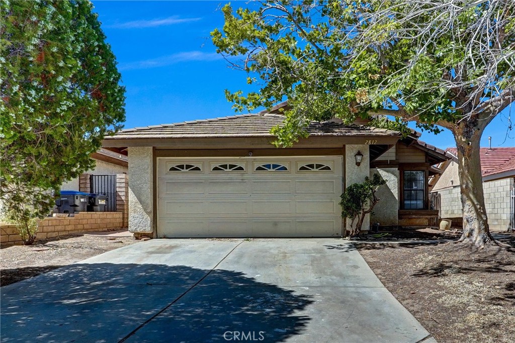 2812 Fairfield Avenue Property Photo 2