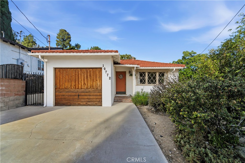 10772 Las Lunitas Property Photo 1