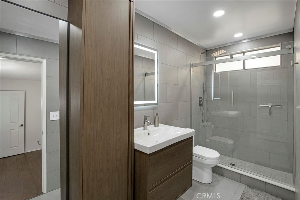 10926 Bluffside Drive 35 Property Photo 18