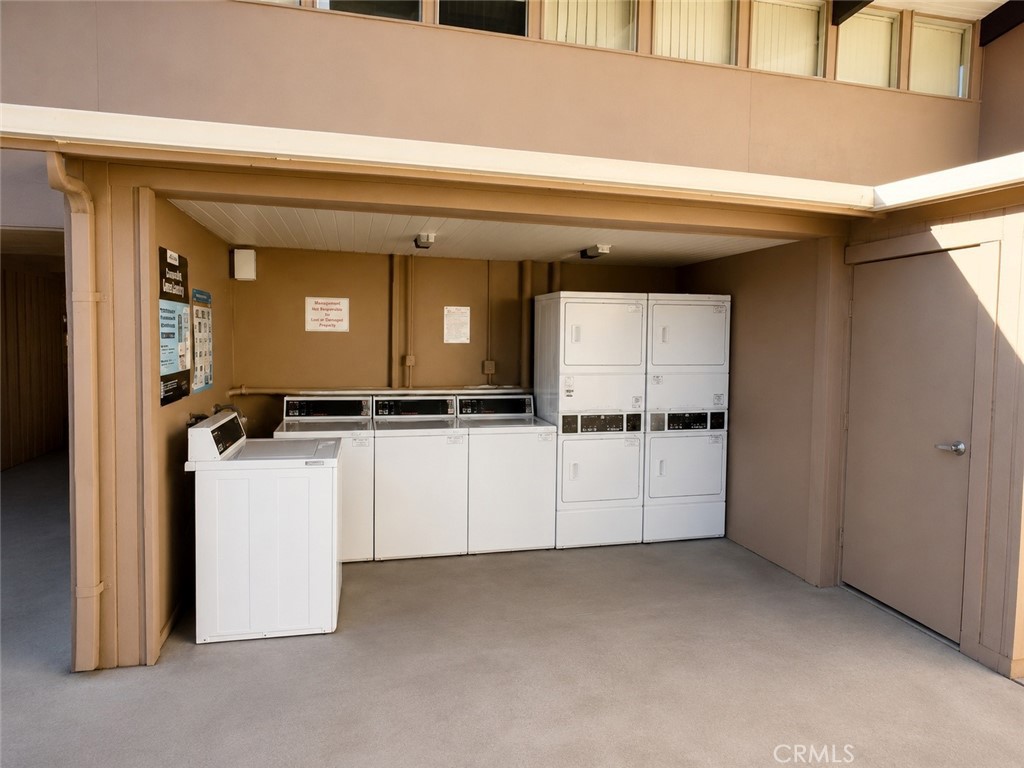 1111 E Palm Canyon 219 Property Photo 17