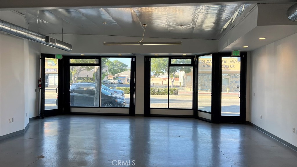 3505 W Beverly Boulevard Property Photo 2