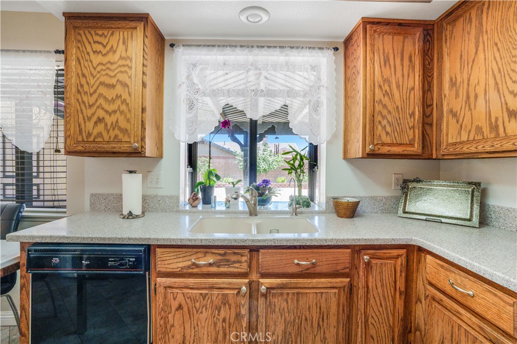 2102 Redrock Ct Property Photo 12