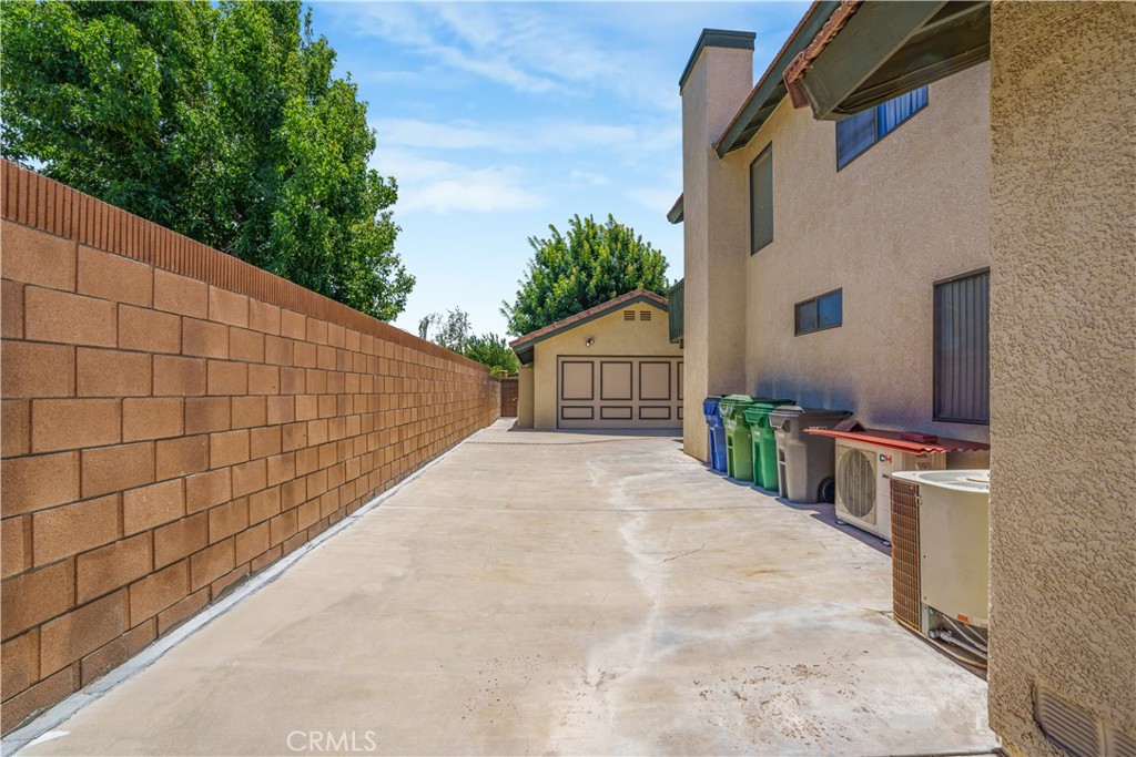 2102 Redrock Ct Property Photo 58