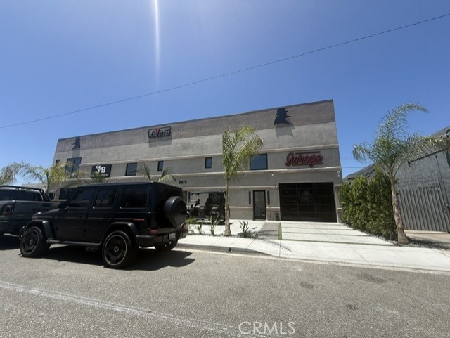 3075 California Street Property Photo 2