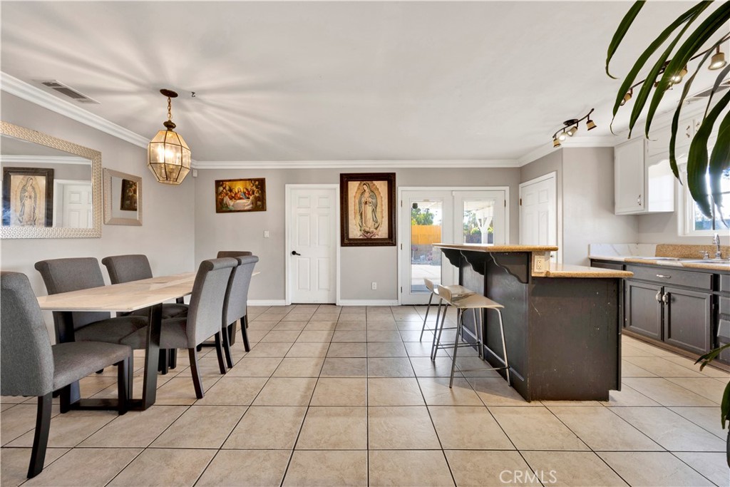 13286 Terra Bella Street Property Photo 3