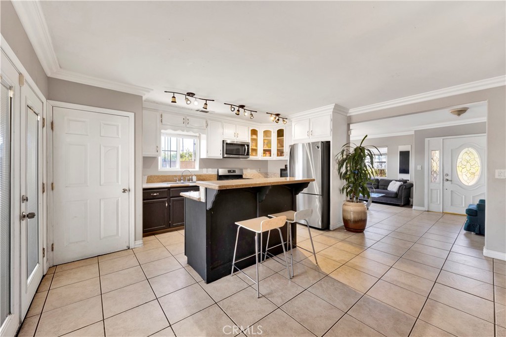 13286 Terra Bella Street Property Photo 5