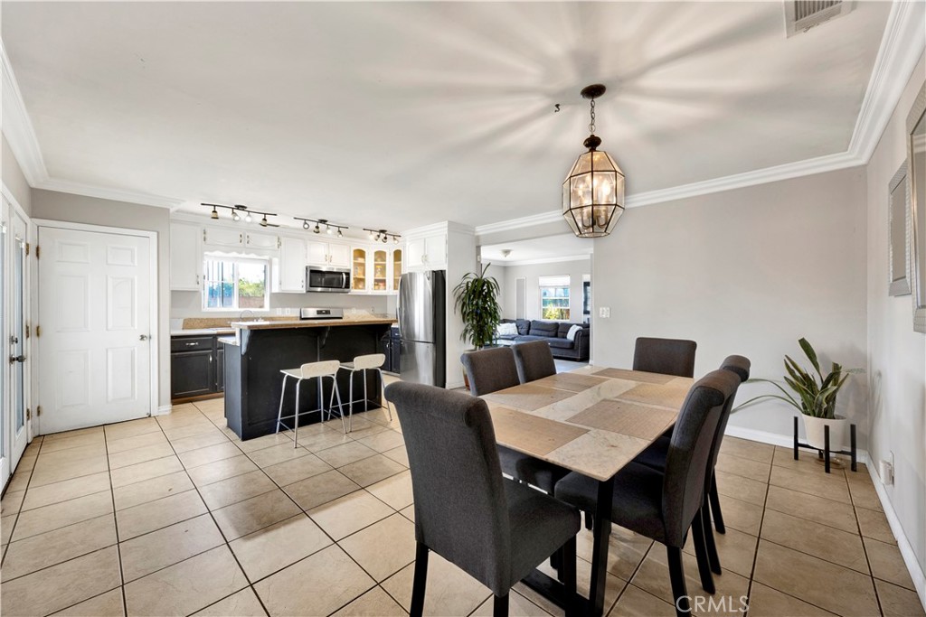 13286 Terra Bella Street Property Photo 9
