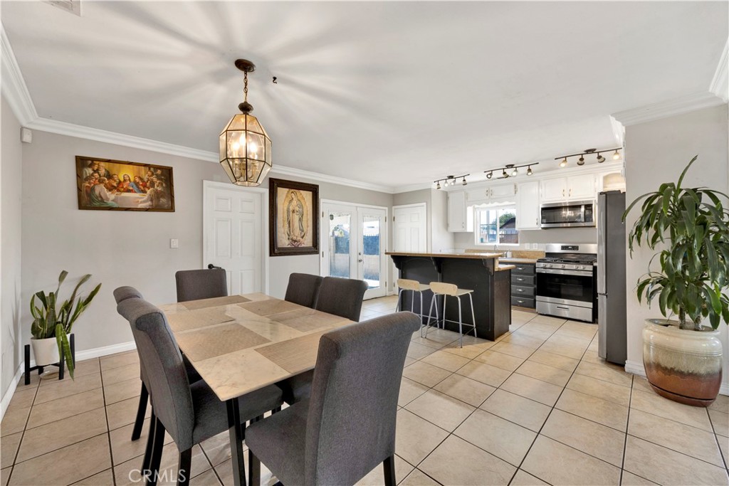 13286 Terra Bella Street Property Photo 10