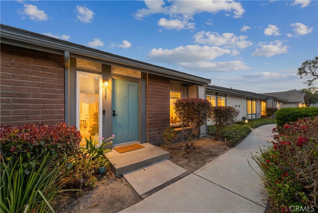 637 Holly Property Photo 3