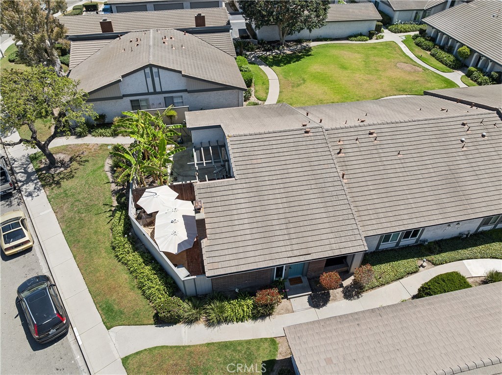 637 Holly Property Photo 44