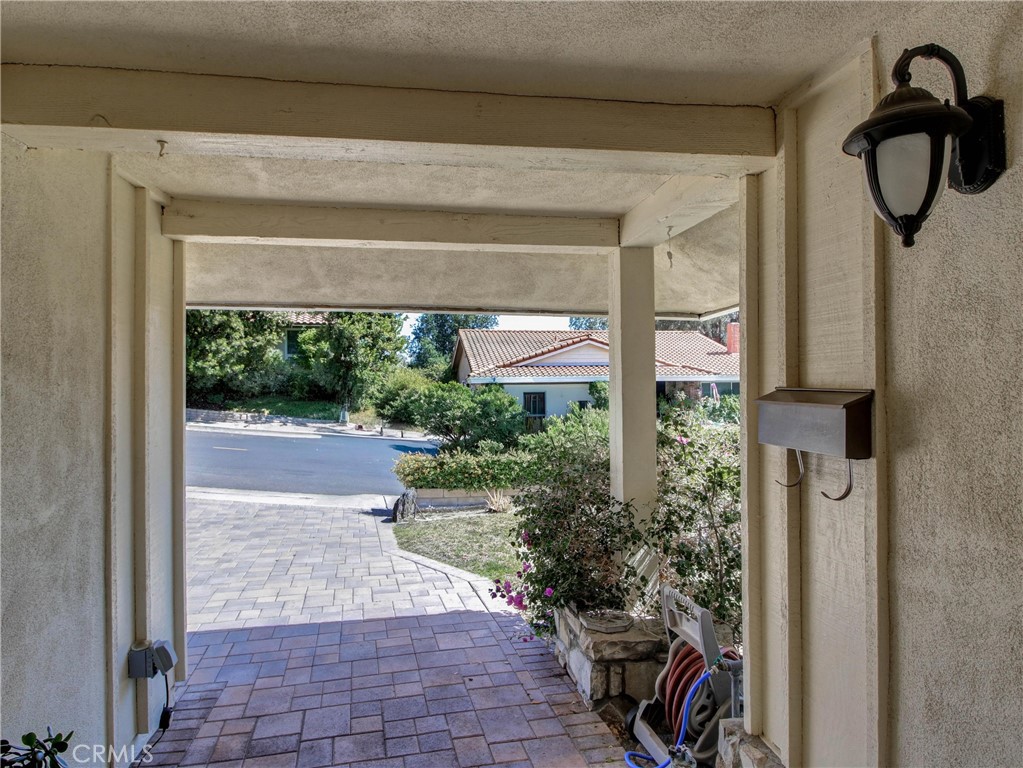 3107 Mesa Verde Drive Property Photo 5