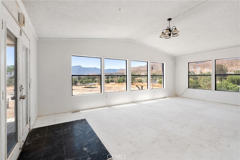 4114 Aliso Property Photo 5