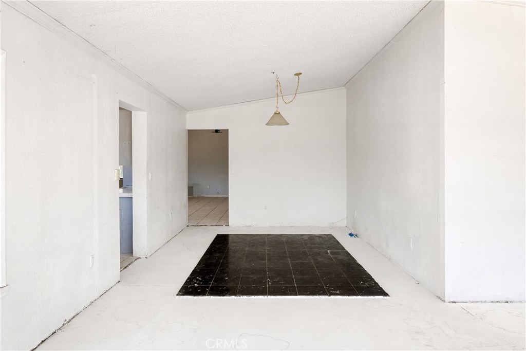 4114 Aliso Property Photo 9