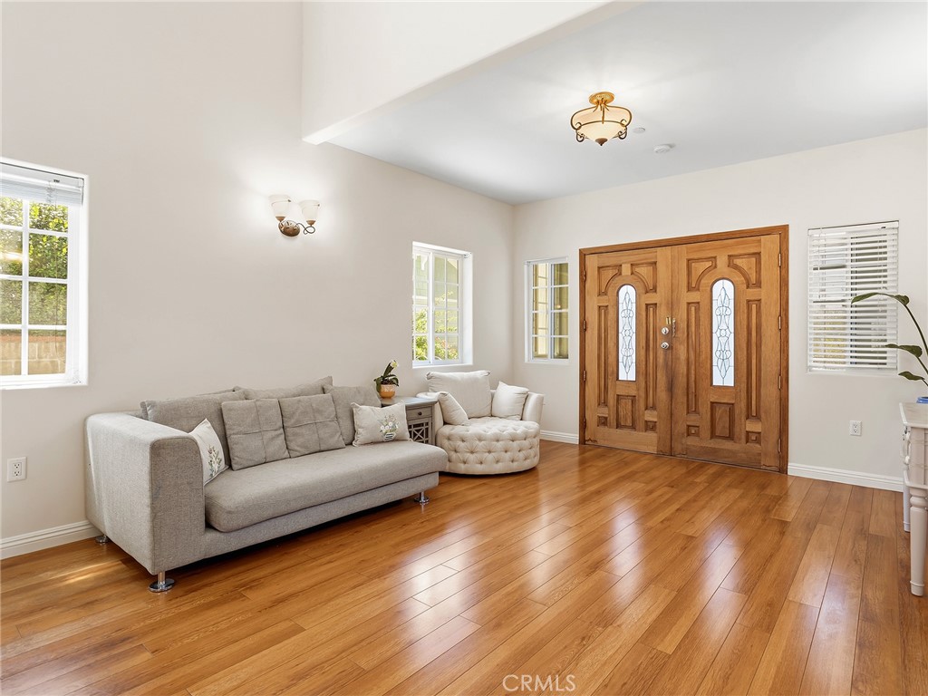 3305 Community Avenue Property Photo 16