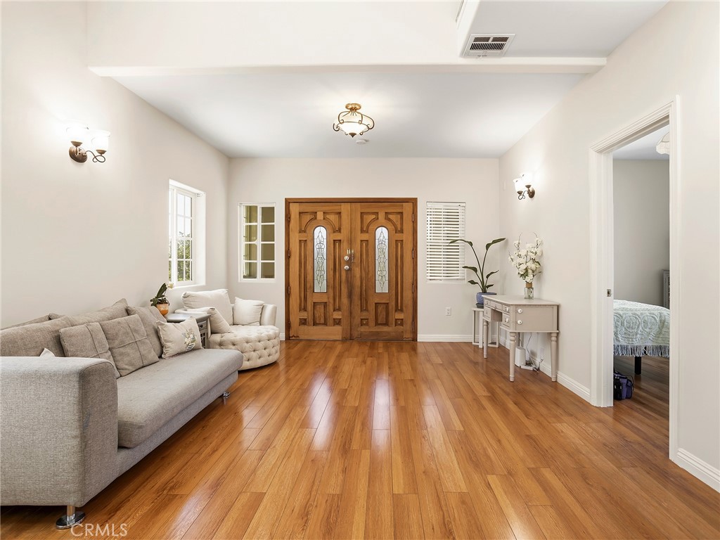 3305 Community Avenue Property Photo 17