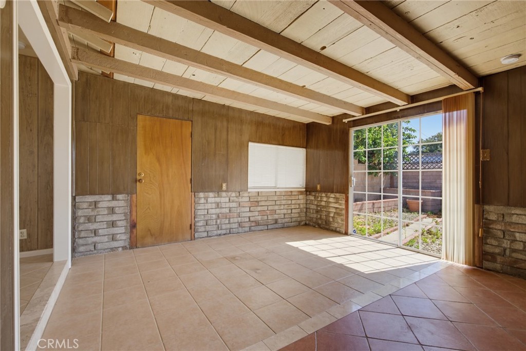 3138 S M Street Property Photo 19