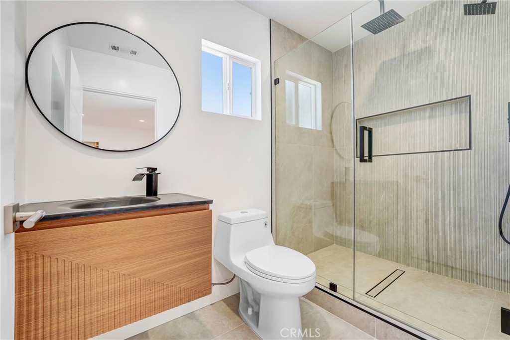 6722 Katherine Ave Property Photo 20