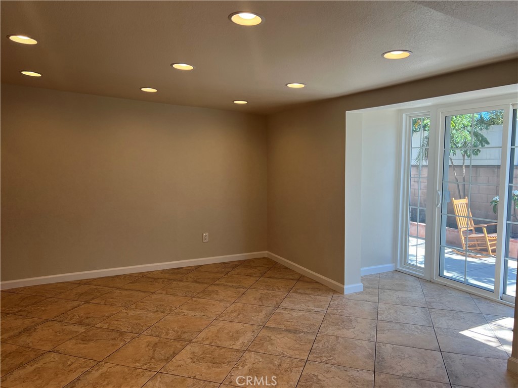 12752 Lemay Property Photo 14