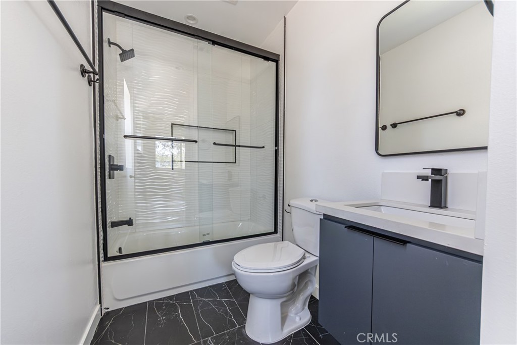 6700 Balboa Property Photo 35