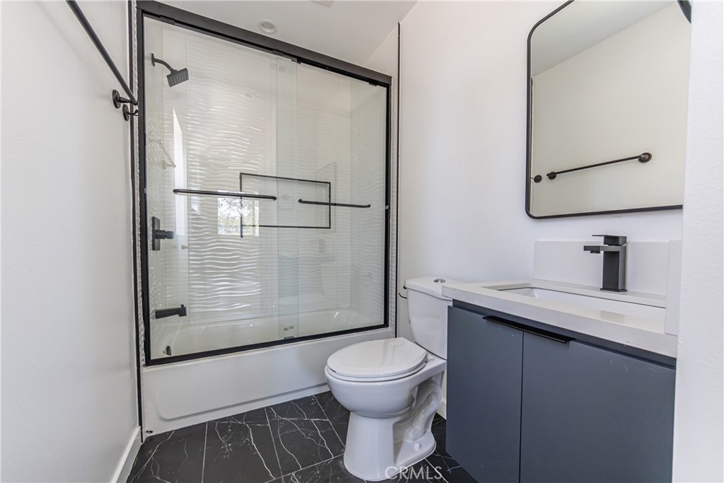 6700 Balboa Property Photo 35