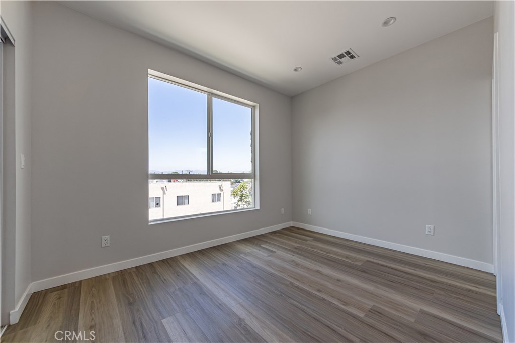 6700 Balboa Property Photo 37
