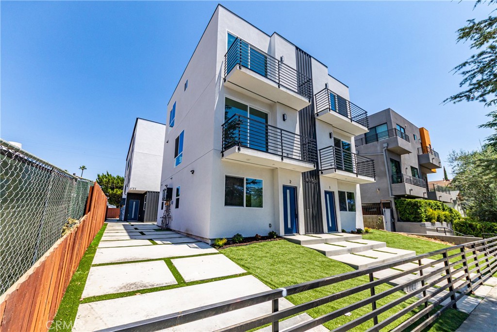 6700 Balboa Property Photo 41