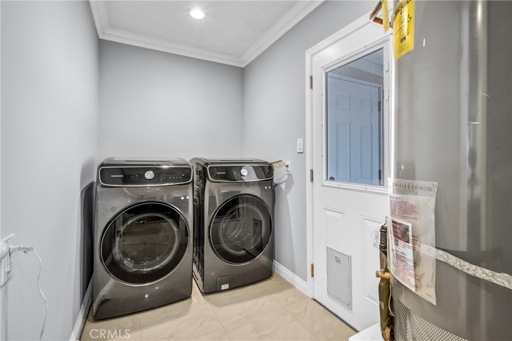 8139 Jellico Avenue Property Photo 7