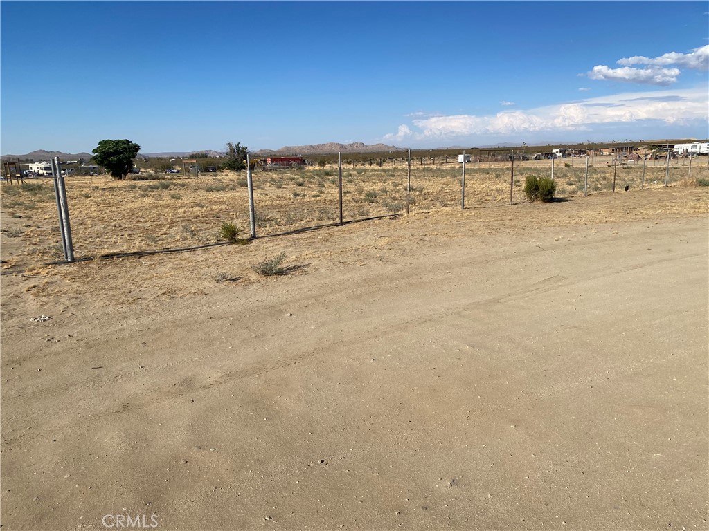 12 116th E Property Photo 2