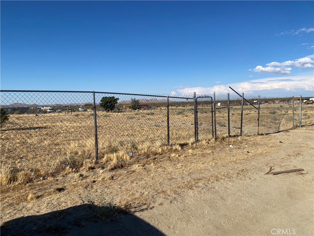 12 116th E Property Photo 4