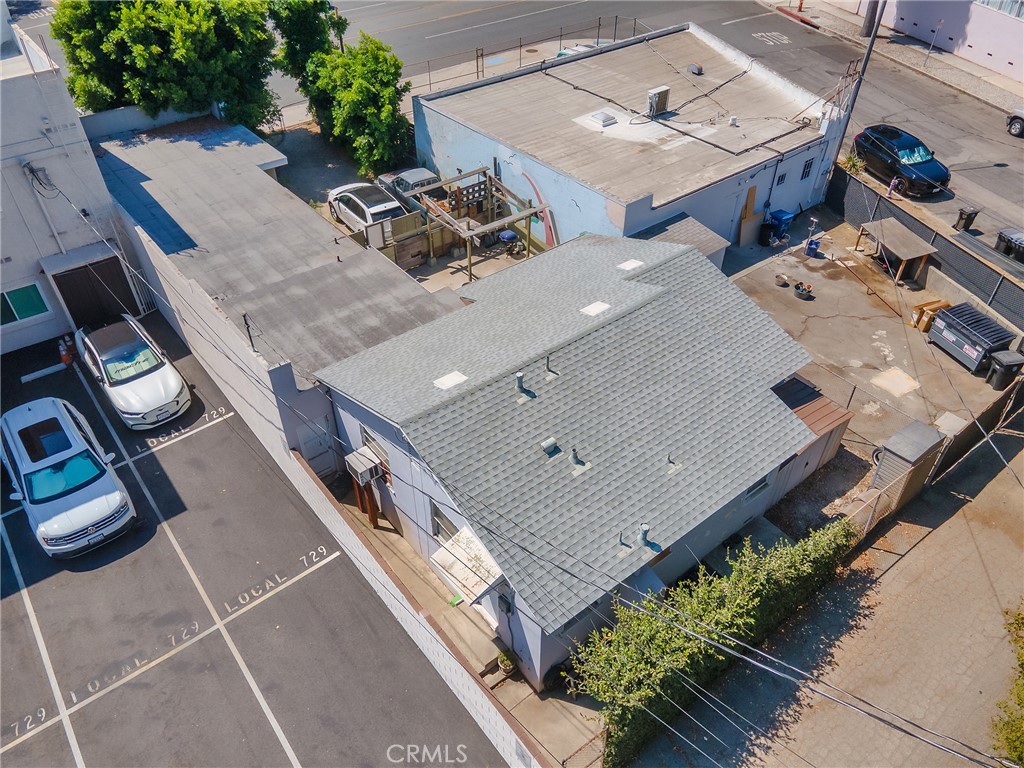 1817 W Burbank Boulevard Property Photo 47