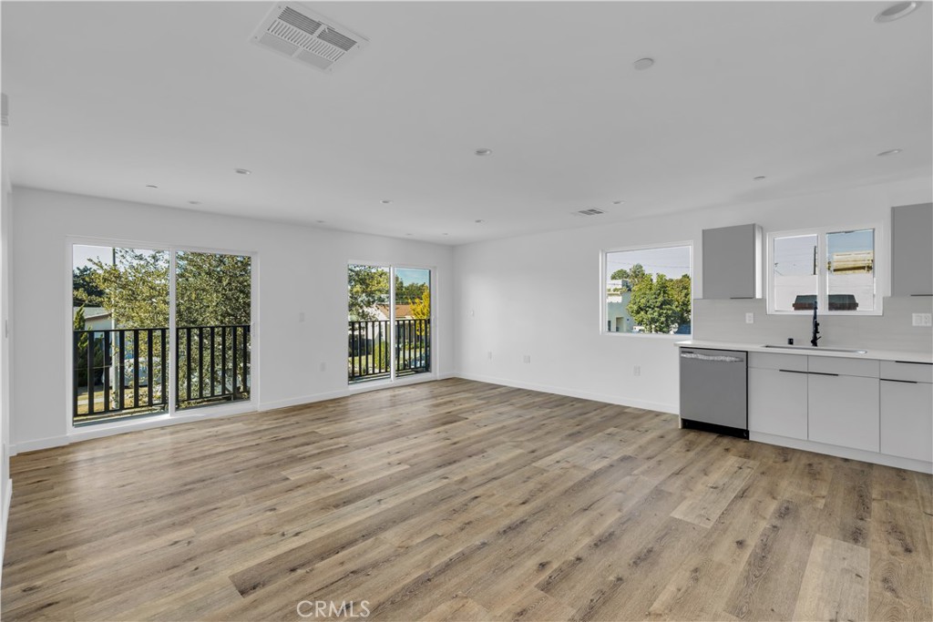 1736 Carmona Avenue Property Photo 19