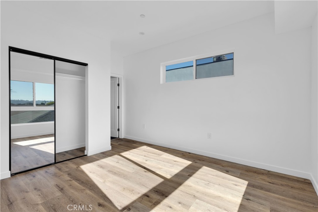 1736 Carmona Avenue Property Photo 24