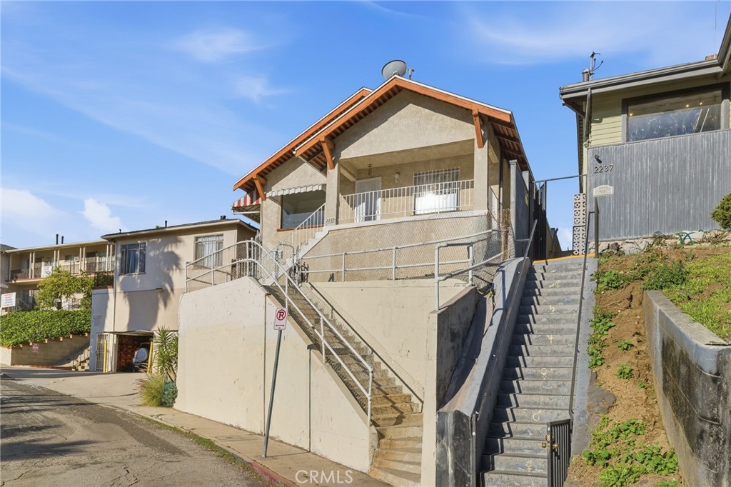 2239 W Sunset Boulevard Property Photo 1